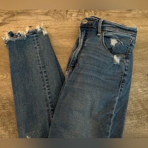Abercrombie & Fitch Dark Blue Distressed Cropped Jeans